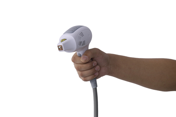 Máquina de remoção de pelos a laser 808
