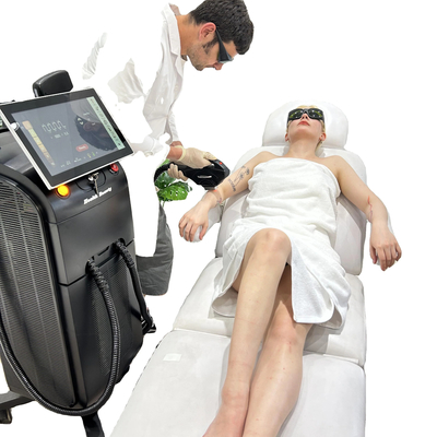 Máquina de remoção de pelos de diodo a laser de titânio