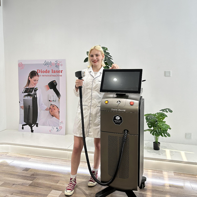 Máquina de remoção de pelos de diodo a laser de titânio