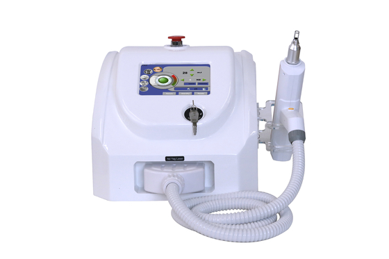 3 em 1 Q Switch ND Yag Laser Machine Remoção de tatuagens Serviços OEM ODM