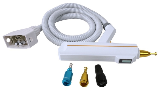 532nm 1064nm 1320nm Q Switch ND Yag Laser Machine para Branqueamento da Pele / Círculos Escuros